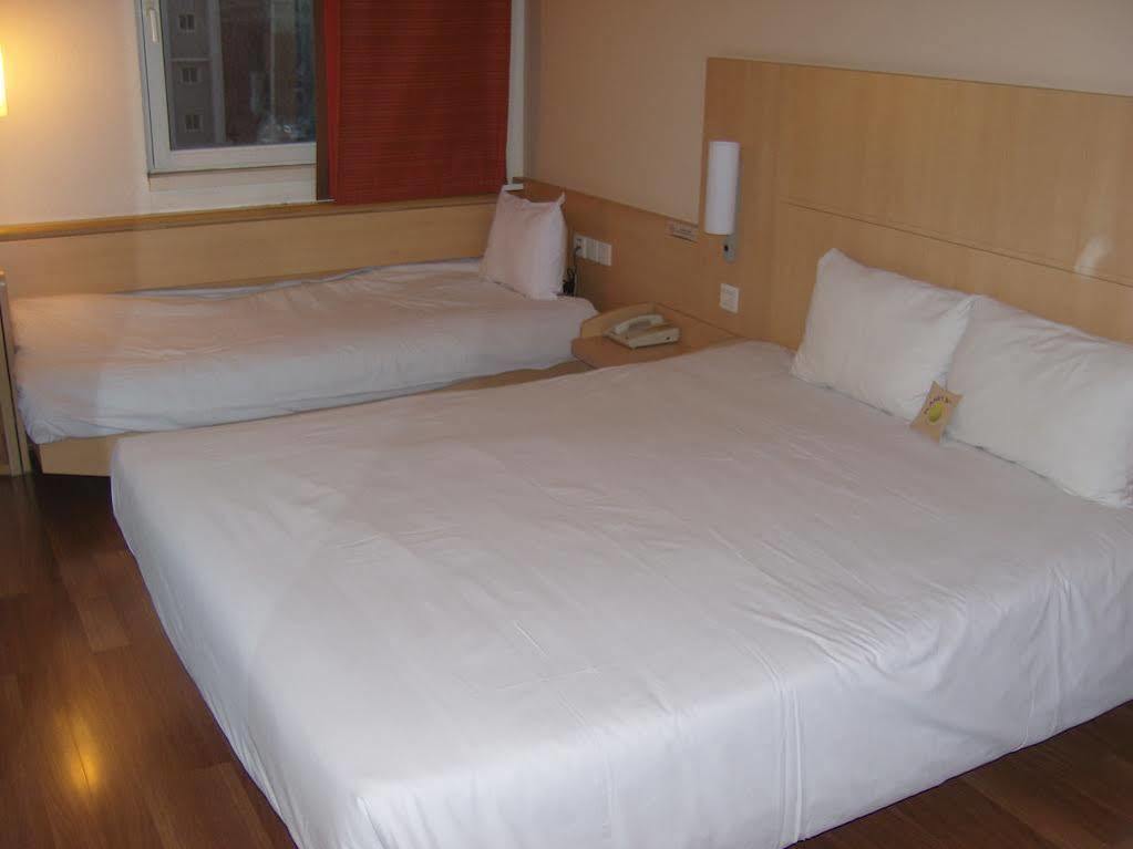 Hotel Ibis Shenyang Tiexi Экстерьер фото