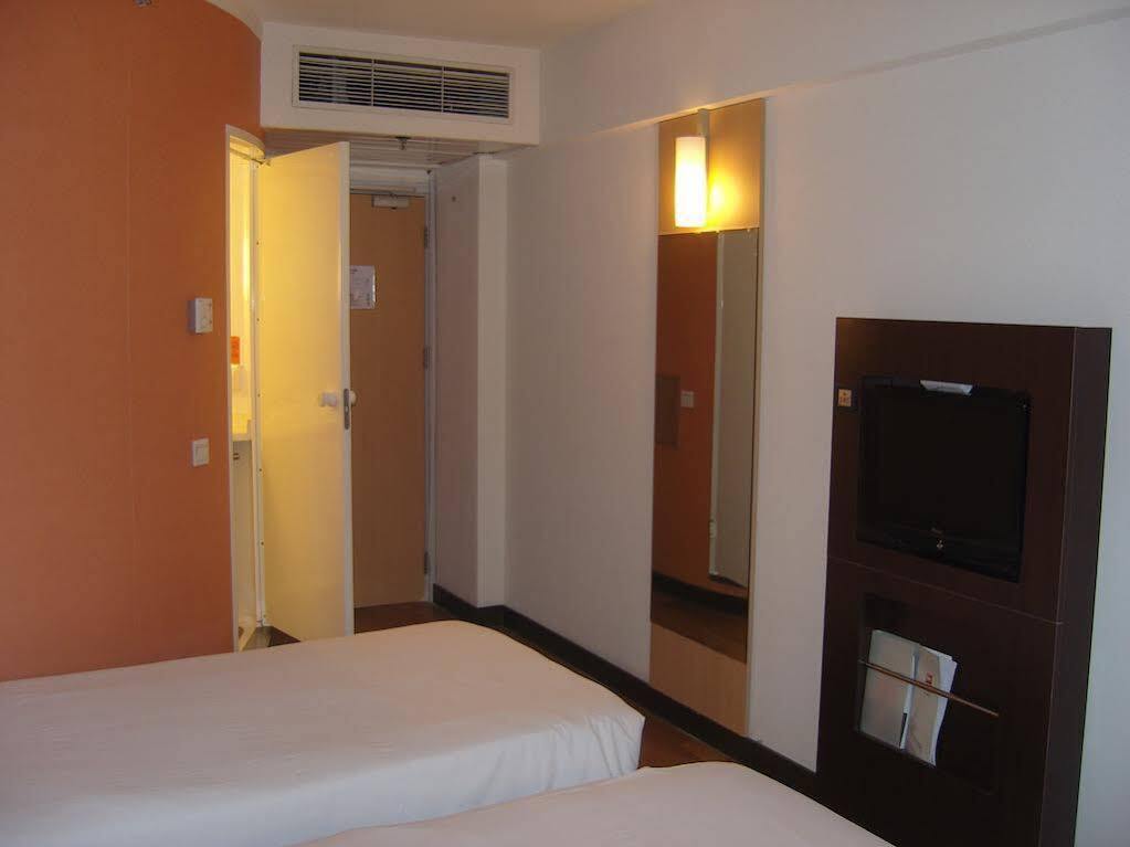 Hotel Ibis Shenyang Tiexi Экстерьер фото